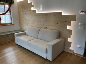 RIVESTIMENTI E BOISERIE IN CIRMOLO